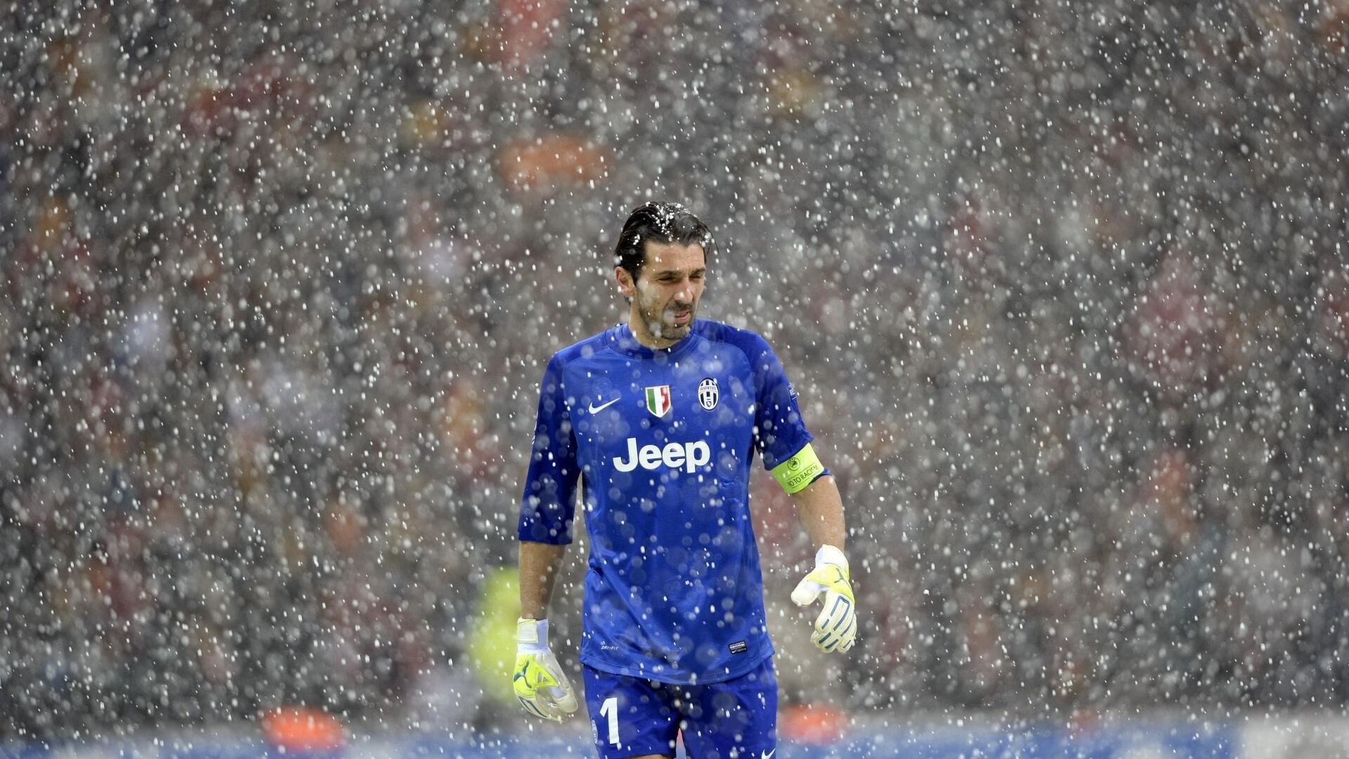 综合格斗赛场焦点！日本队对阵阿根廷队，防守反击奏效，球队笑到最后